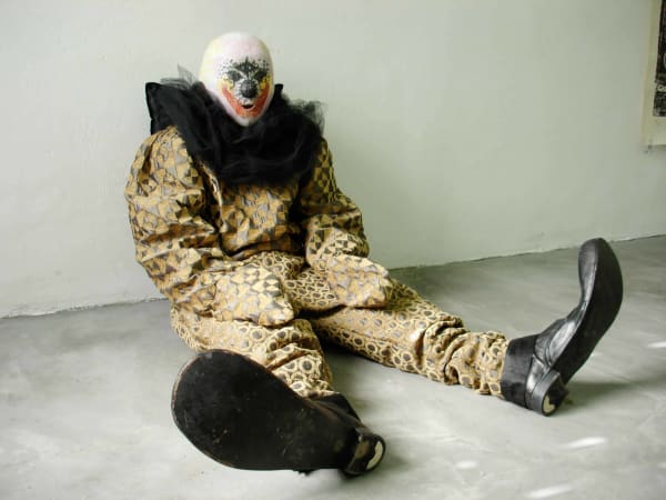 Laura Lima, Monte de Irônicos - Palhaço Simples, 2005 / 2013