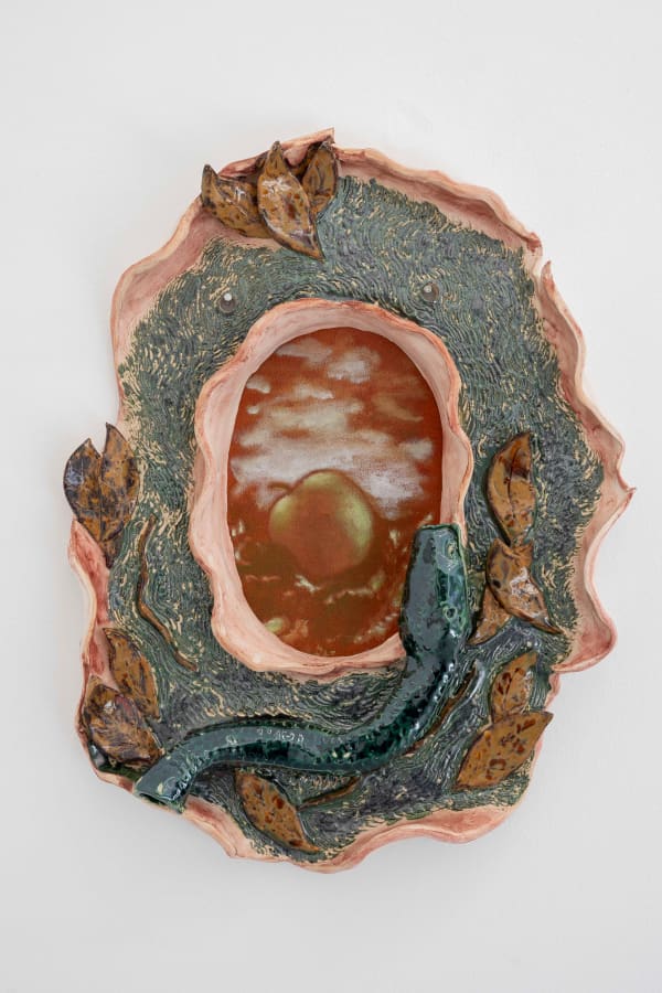 Lena Valenzuela, Forgotten apple, 2024