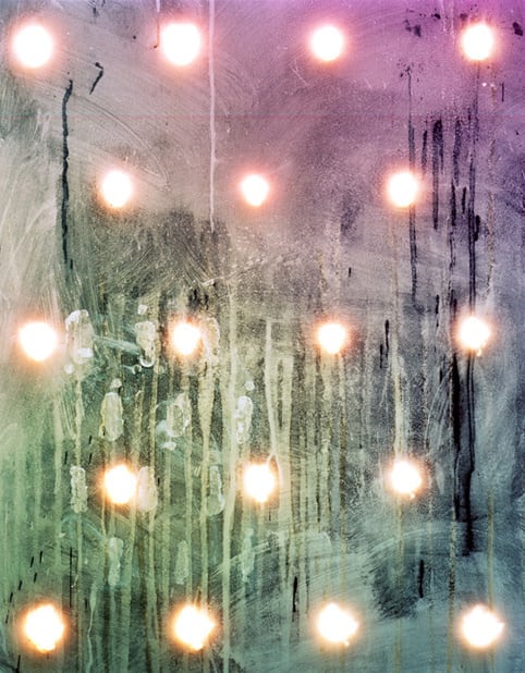 Hannah WHITAKER 18 Holes Photographie 127 x 101,6 cm 50 x 40 inches