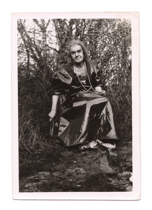 Marcel BASCOULARD Pose 3 Photographie Dim. papier: 12,9 x 8,9 cm, 12,9 x 8,9 cm