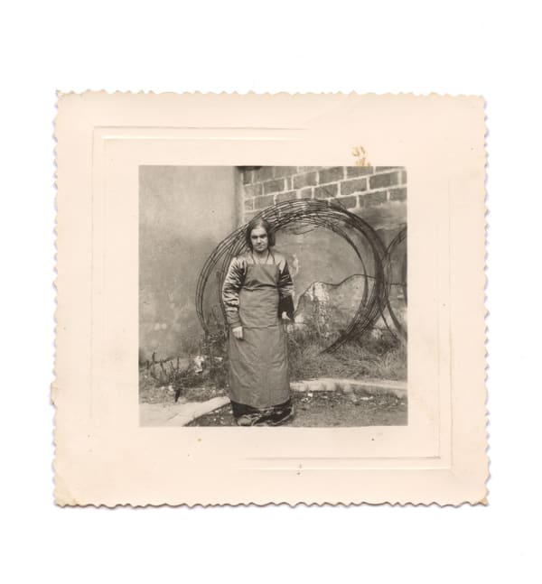 Marcel BASCOULARD Pose 1 Photographie 8 x 8,4 cm 8 x 8,4 cm
