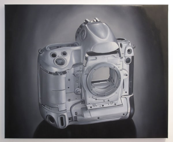 CAMERA BODY #4, MADE IN CHINA BY YE JIAN de la série Lointain si proche, After Alighiero e Boetti, 2012