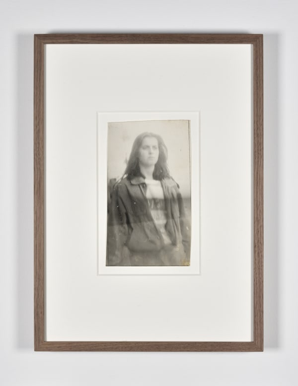 Miroslav TICHY Sans titre Photographie 19,1 x 10,9 cm 7,5 x 4,3 inches
