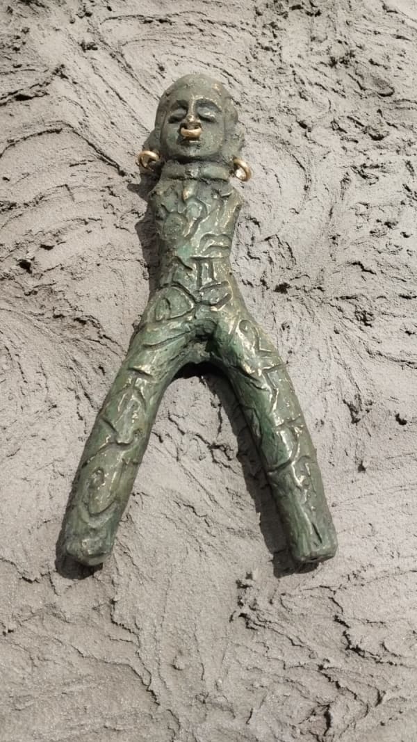 Aïcha Snoussi, RITUAL ARTEFACTS OF LOVE AND RESISTANCE West and north africa, west Asia 5k B.C, 2024