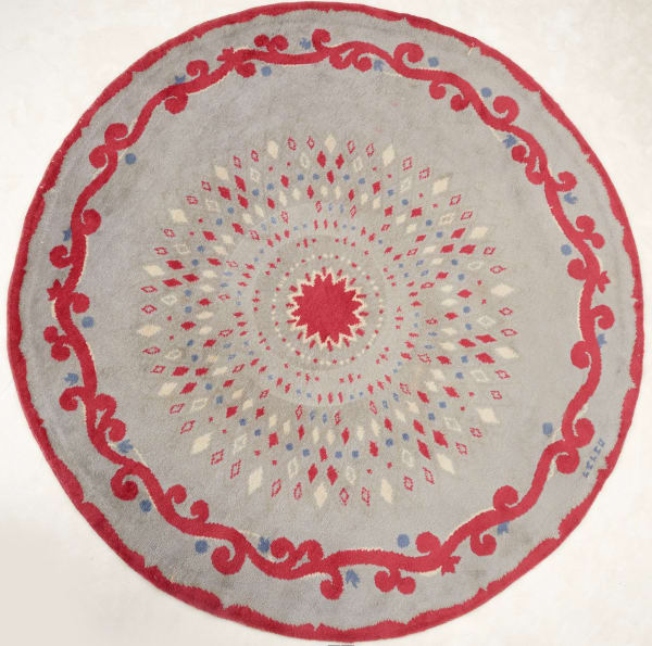ROUND RUG