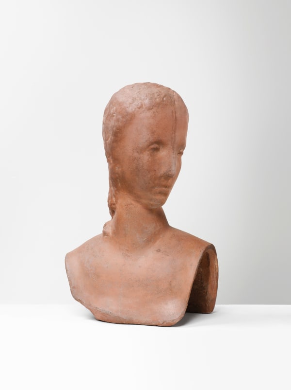 WILHELM LEHMBRUCK Mädchenkopf sich umwendend (Kopf der Schreitenden), Paris 1913/1914 Reddish tinted stone casting (stone mass) height: 46 cm height: 18 1/8 in