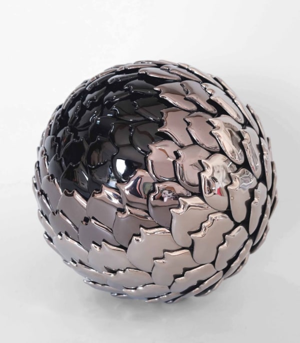 Juliette Clovis, Small Dark Shiny