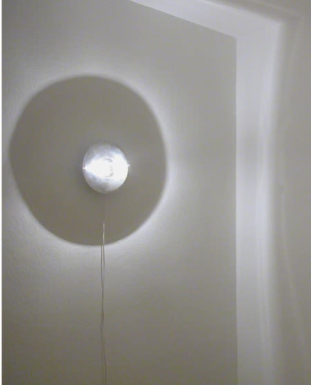 Erwin Thorn Untitled, 2008 bulb , metal 27 cm 10 10/16 ins