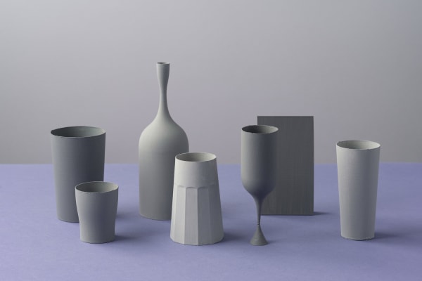 Olena Zubach, Tihožitje s sedmimi sivimi oblikami / Still Life with Seven Grey Forms, 2025