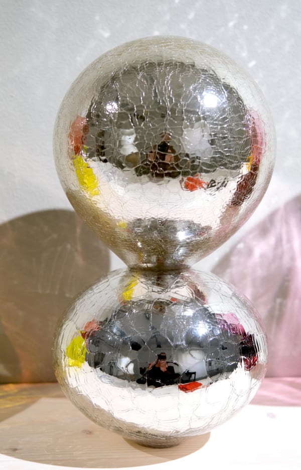 Rosita Ståhl, Hourglass Silver Cracked, 2023