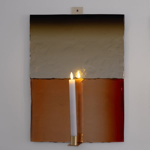 lampett, spegelglas, levande ljus