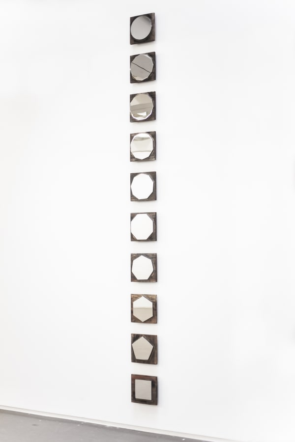 Kannadi, From Square to Circle