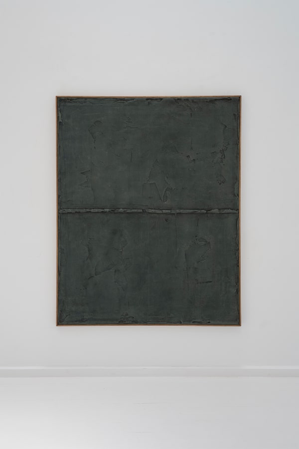 Antonia Ferrer, 24/34 Cuerdas verde oscuro, 2024