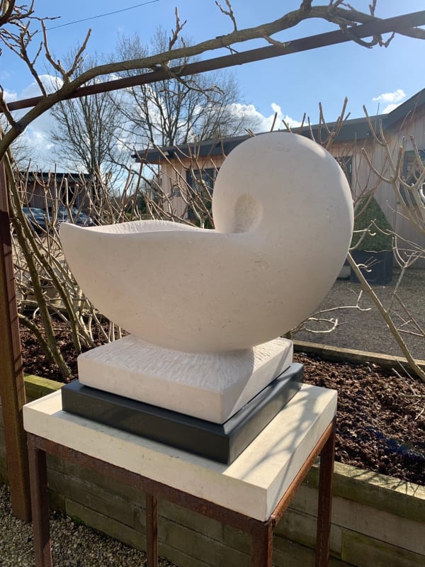 Ray Moseley, Swan Birdbath, 2022