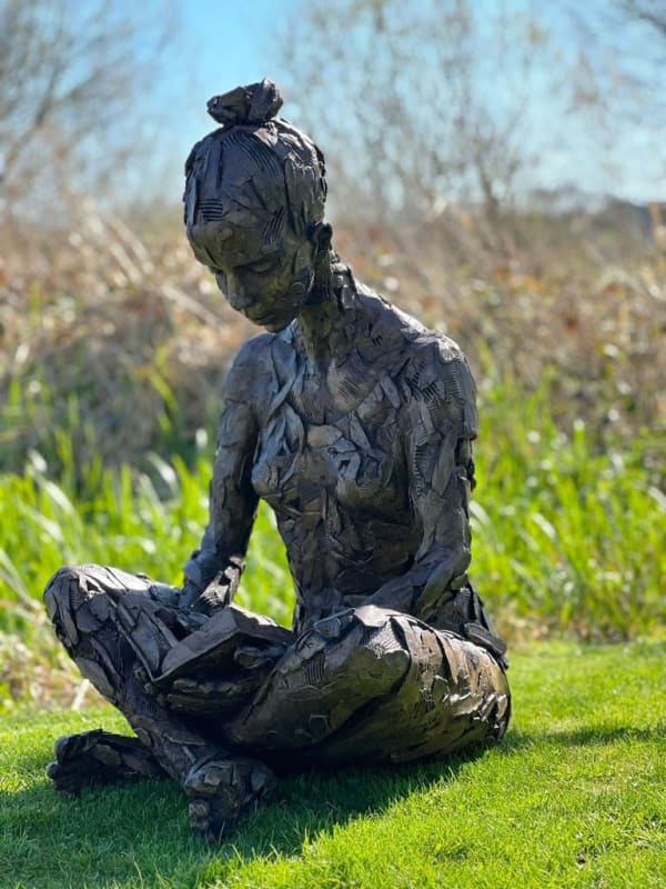 Carol Peace, Sitting Reading