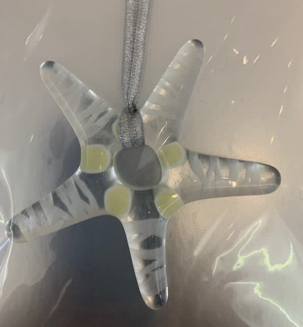 Kim Bramley SGS CGS Star Kiln formed glass 9 x 9 cm