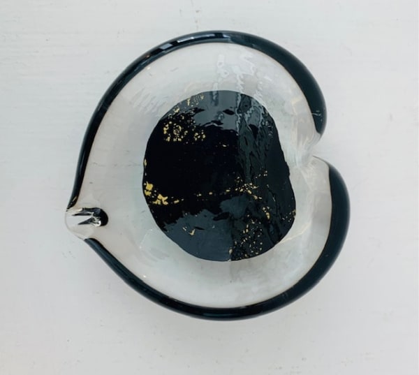 Elin Isaksson Heart Hand blown glass & gold leaf 3 x 10 cm