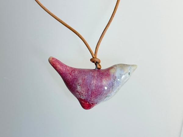 Lois Carson Bird Pendant I Stoneware 4 x 6 cm