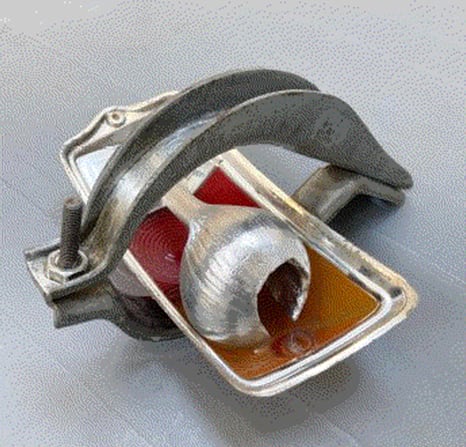 Natalya Marconini Falconer, Chrome sigh (Sospiro cromato), 2024