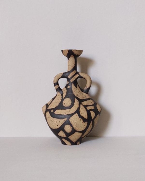 Lydia Hardwick, Pot, 2023