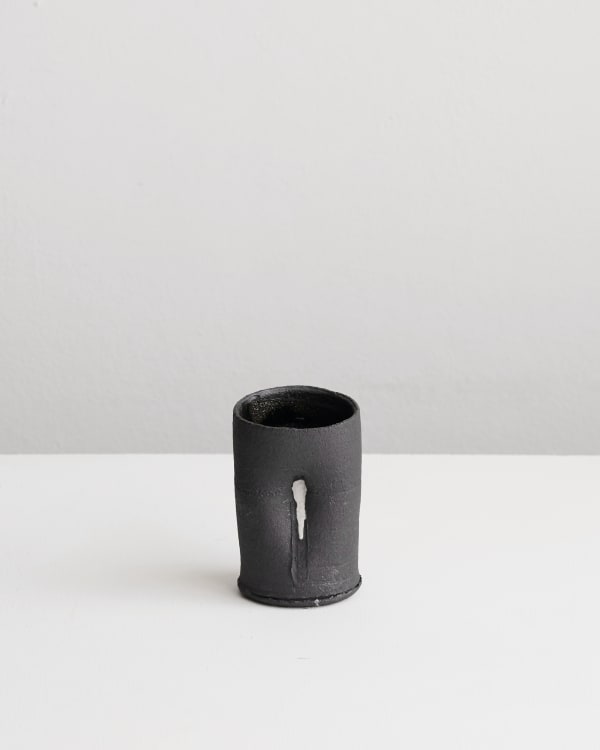 Dan Kelly, Small Pot, 2021