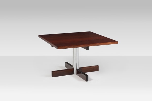 Chanceler coffee table