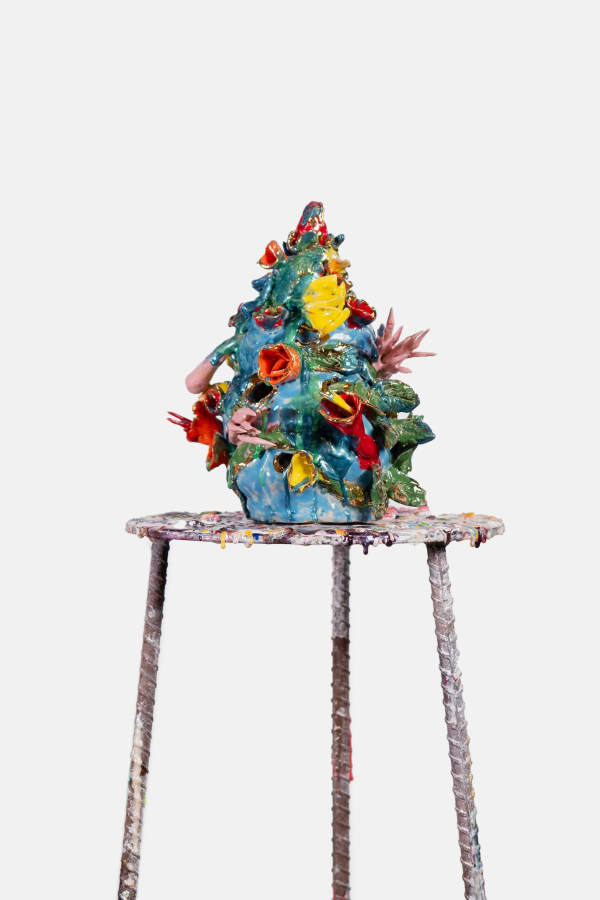 Virginia Leonard, Urn for unwanted limbs and other things, 2023