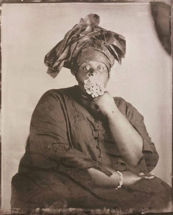 Khadija Saye, Peitaw (Cowrie shell(s)), 2018