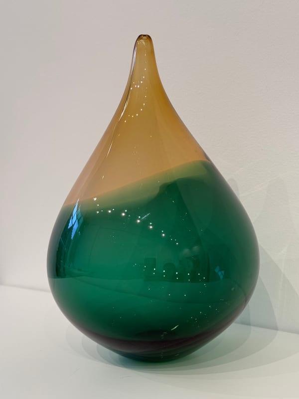Elin Isaksson, Large Two Tone Dew Drop (Green/Amber)