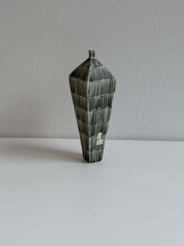 Justine Allison, Tapered Brush 2