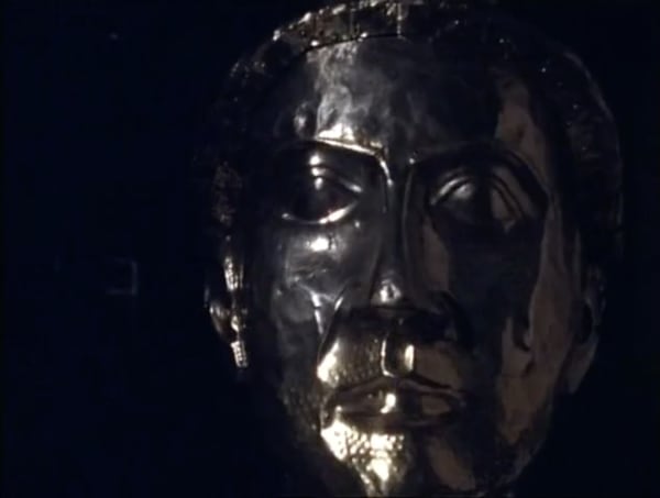 Nashashibi/Skaer, Flash in the Metropolitan (video still), 2006