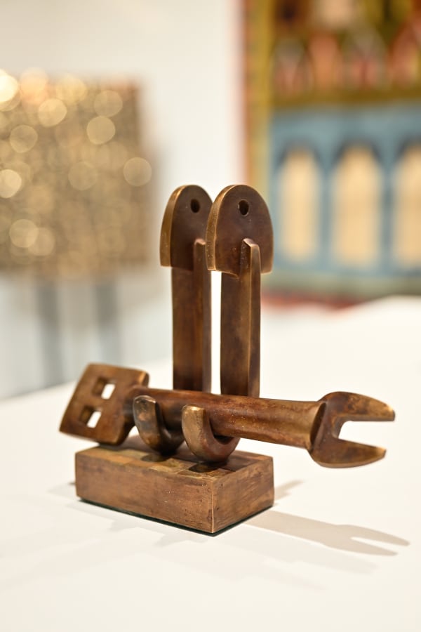 Parviz Tanavoli Lovers XXI, 2012 Bronze, from an edition of 5 13.5 x 16.5 x 5 cm 5 1/4 x 6 1/2 x 2 in