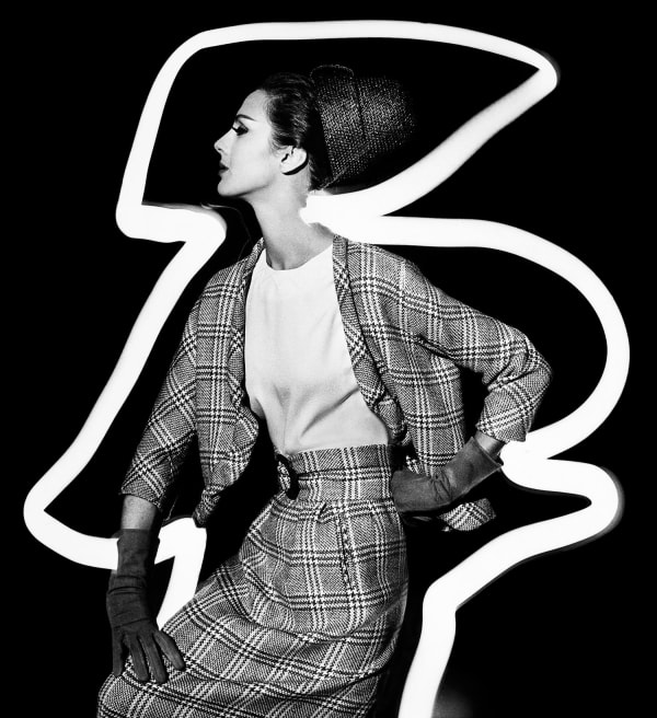 WILLIAM KLEIN, Dorothy + light outline, 1962