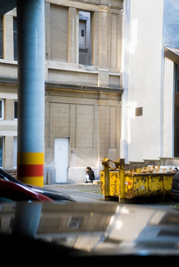 Petite silhouette au pylône