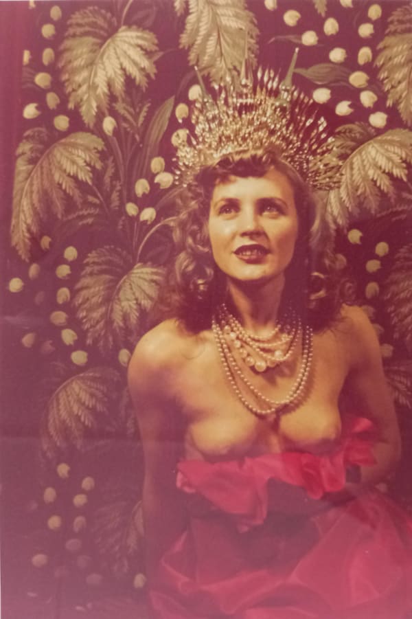 Eugene Von Bruenchenhein, Marie with crown holding red skirt