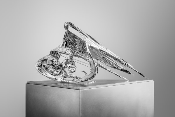 Zheng Lu The Wormhole - 虫洞, 2022 Stainless Steel. 150 x 53 x 53 cm 59 x 20 7/8 x 20 7/8 in