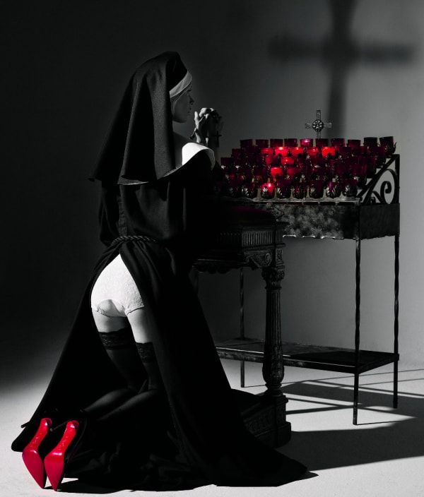 Gavin Bond, Jenna Kneeling, 2008