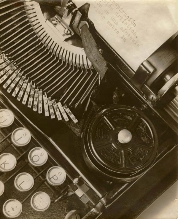 Tina Modotti, Mella's Typewriter, 1928