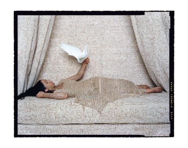 Lalla Essaydi reclining figure4 with white dove