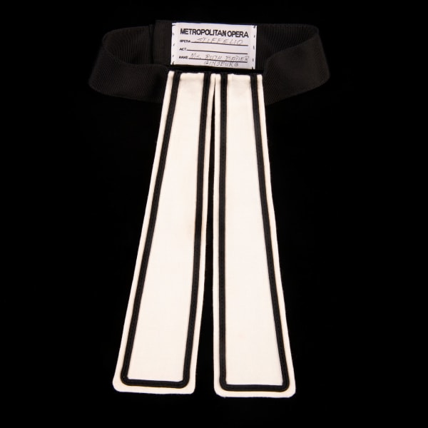 Elinor Carucci Ruth Bader Ginsburg RBG collar