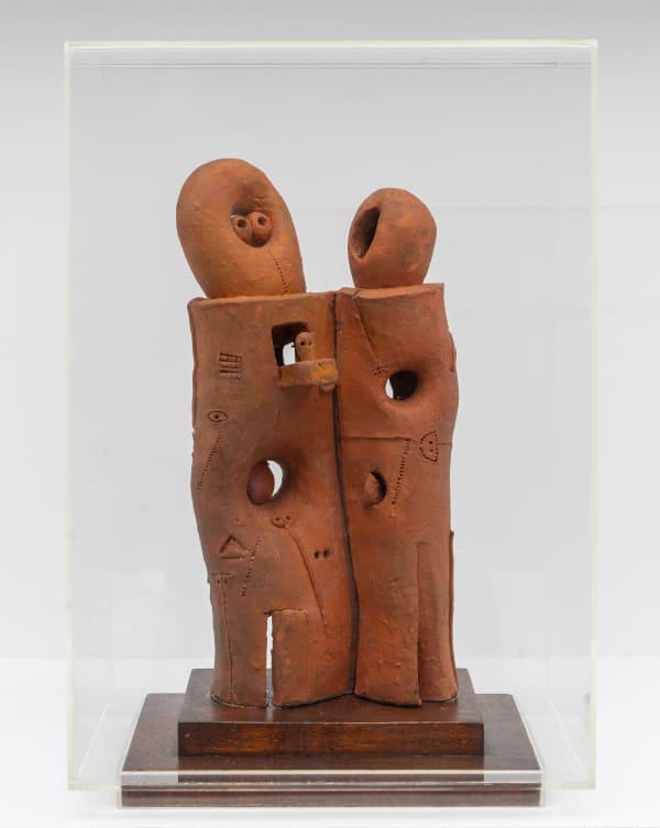 José Gurvich Pareja cósmica, 1968 Terracotta 4 x 4 x 2 3/8 in 10 x 10 x 6 cm