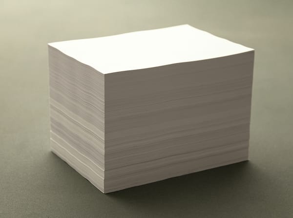 IGNACIO URIARTE, A stack, 2010