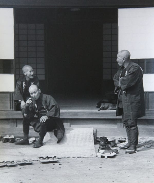 Vernacular Photography, Anonymous - Japanische Handwerker in ihren typischen Kleidung, 1930s