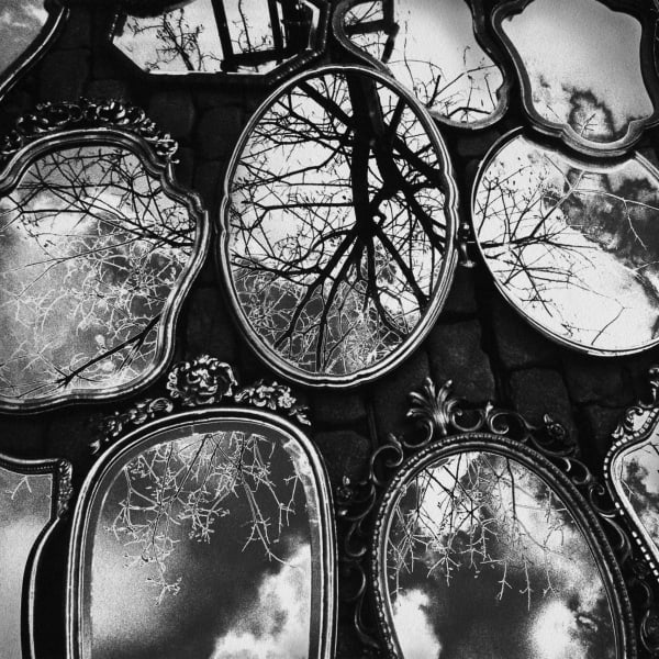 Reiko Imoto, Brussels, 17:38 from Time Traveler's Diary, 2007