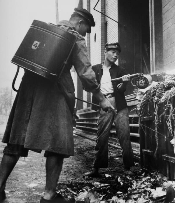 Yukichi Watabe, Untitled 78 from The Post-War Years (Gakusei Engo Kai), 1948