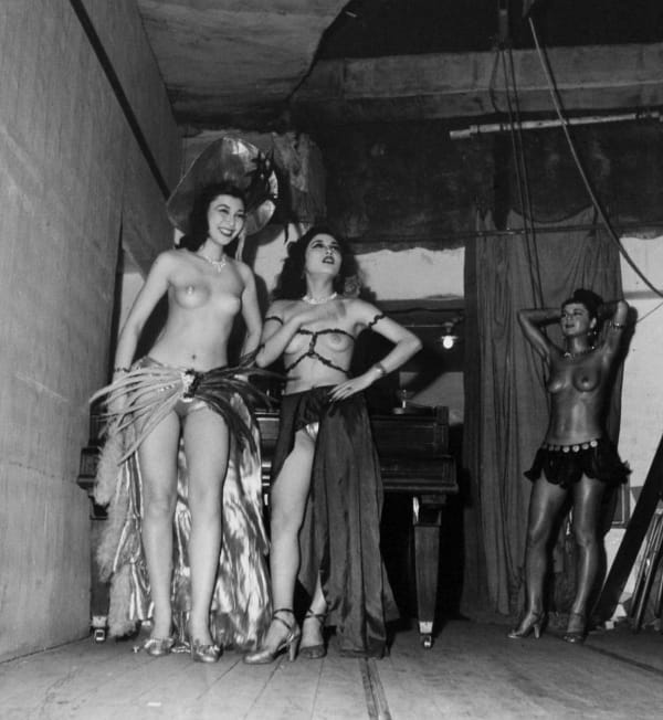 Yukichi Watabe, Untitled 12 from The Post-War Years (Nichigeki Music Hall), 1945-c1970