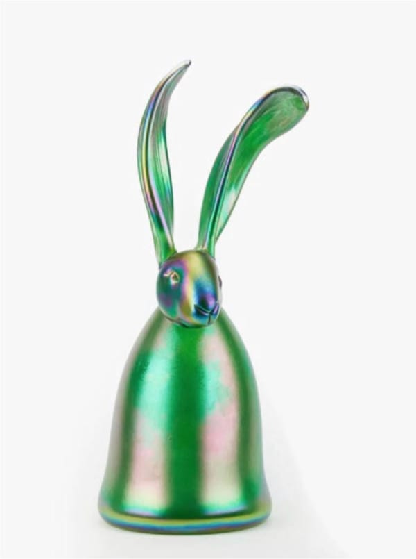 Hunt Slonem Gunther, 2021 Signed Blown glass 45.7 x 20.3 x 21.6 cm 18 x 8 x 8 ½ in