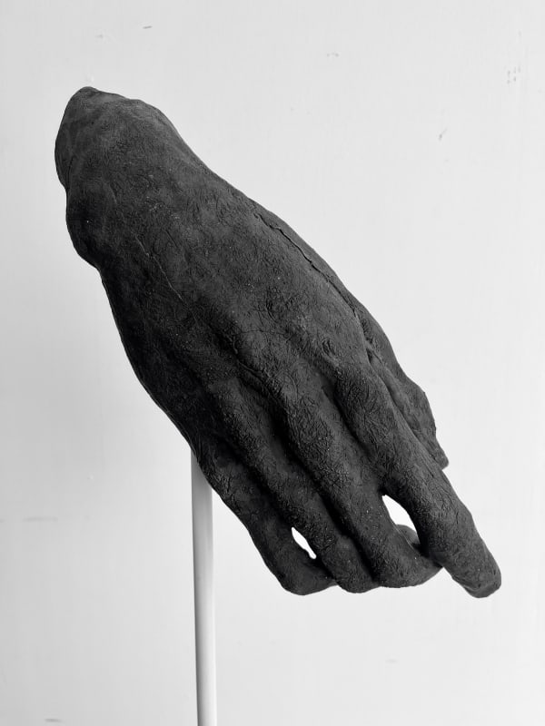 Yulia Bas, Hands 1