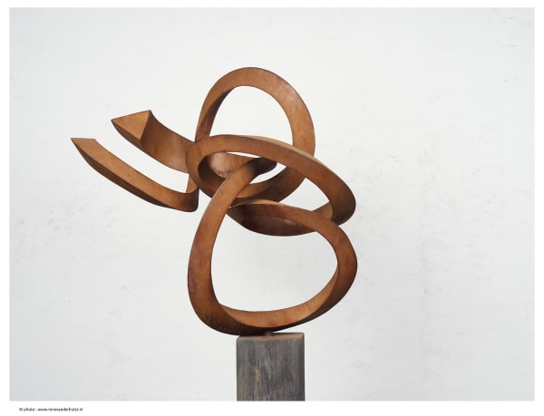 Pieter Obels Dawdling Actions, 2021 Cortensteel on wooden base 80 x 80 x 75 cm