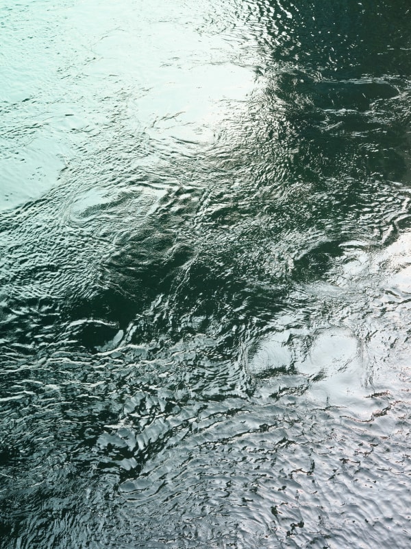 Nuno Cera, Janela Infinita #11, Limmat River, Zürich, 2023